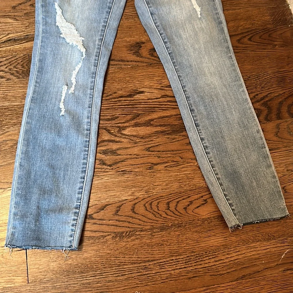 New with tags, light blue distress jeans - Picture 3 of 4